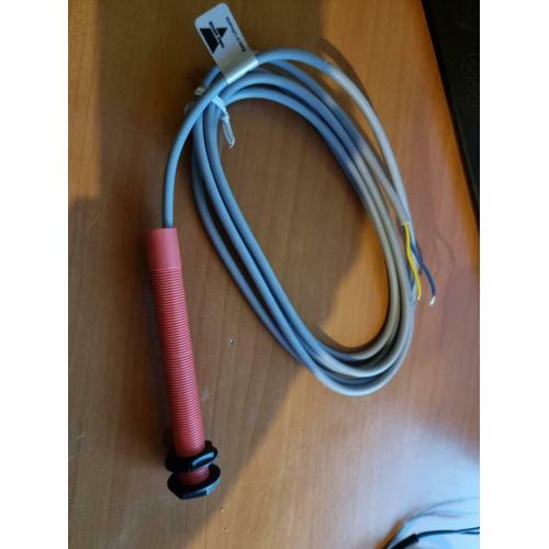 2 sensoren carlo gavazzi