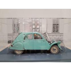 Voiture Tintin 1/24 : La 2 CV cassée