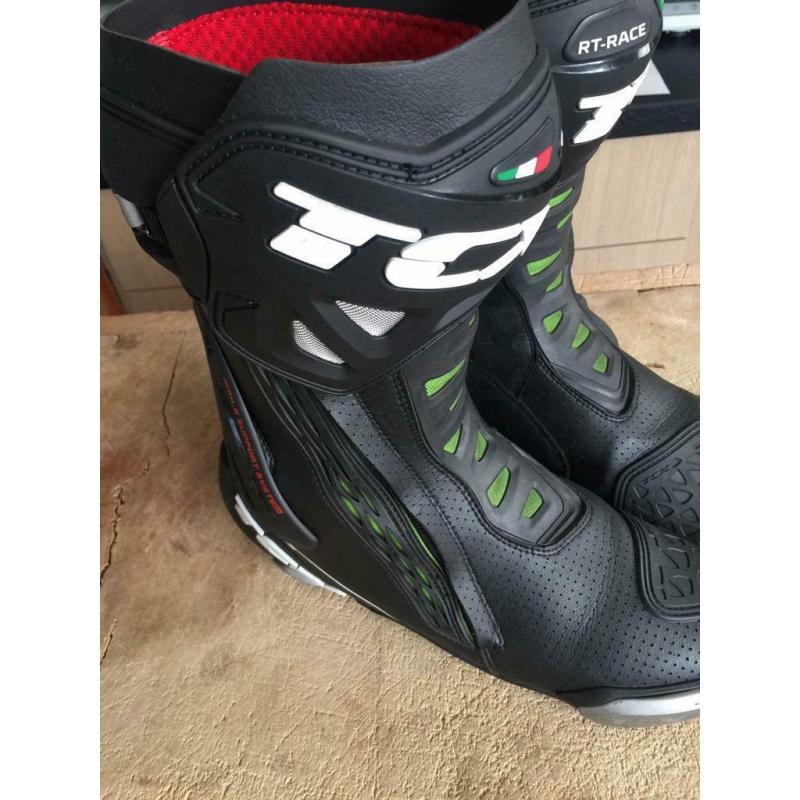 Bottes moto route TCX