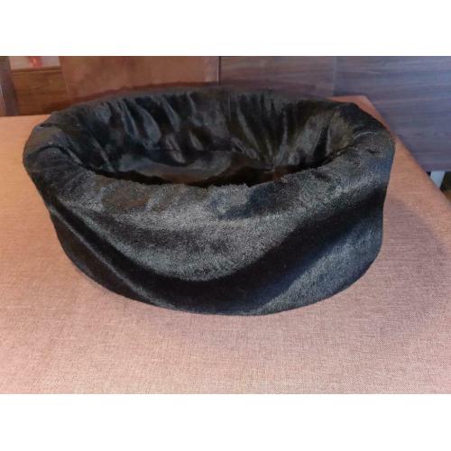 Hondenmandje zwart. Zo goed als nieuw!