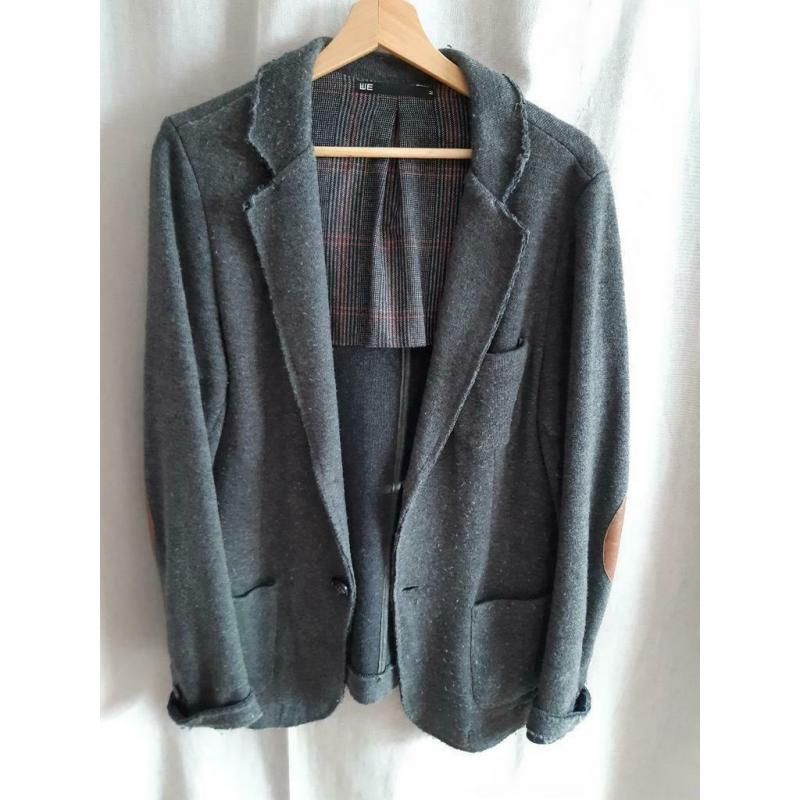 Superbe veste en lainage gris foncé. WE.