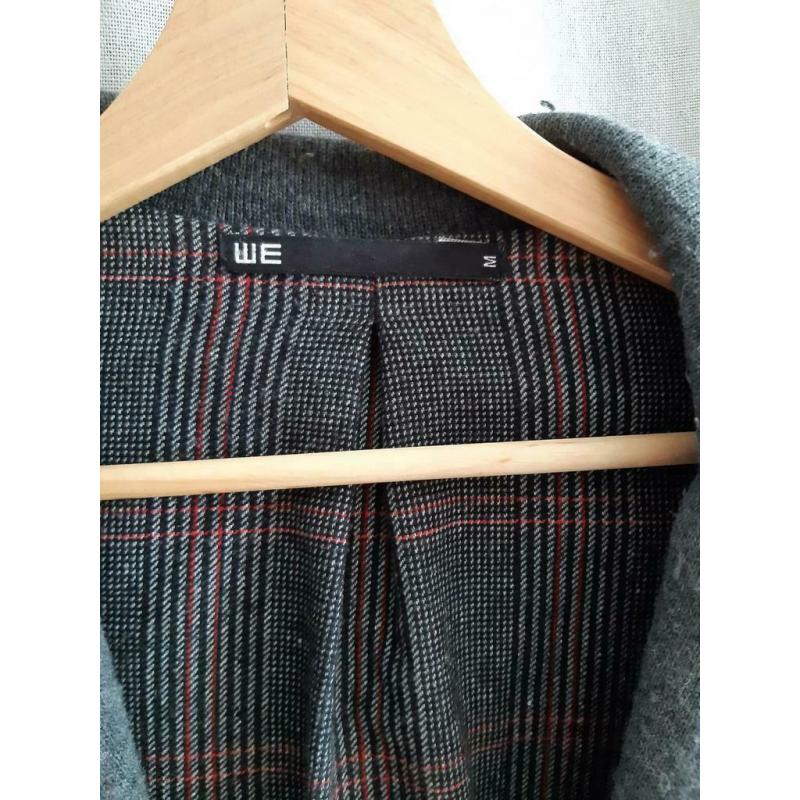 Superbe veste en lainage gris foncé. WE.