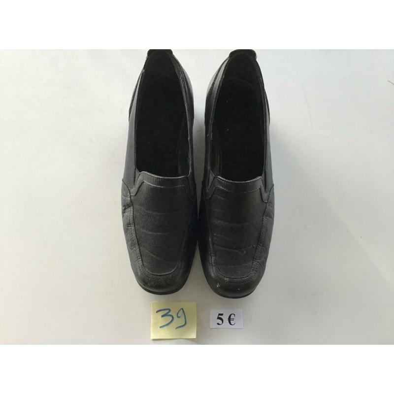 4 paar dames schoenen maat 39 aan slechts 5 euro per paar