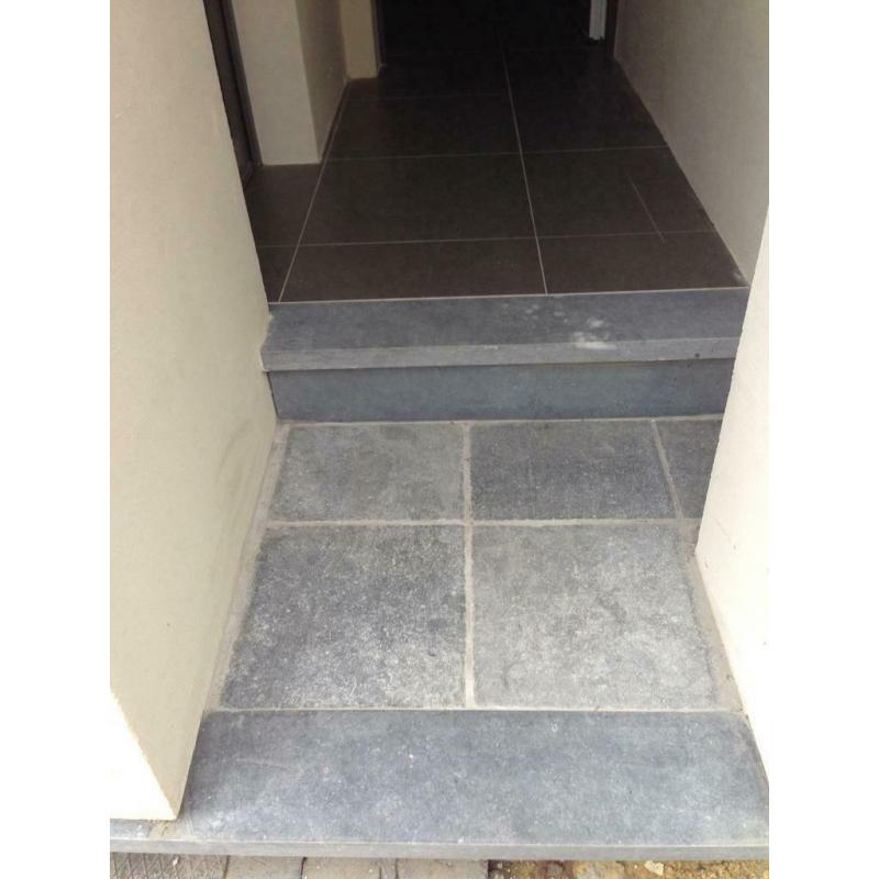 Paveur , carreleur tel:0486839008