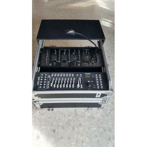 Table de mixage 19 pouces + contrôleur dmx.