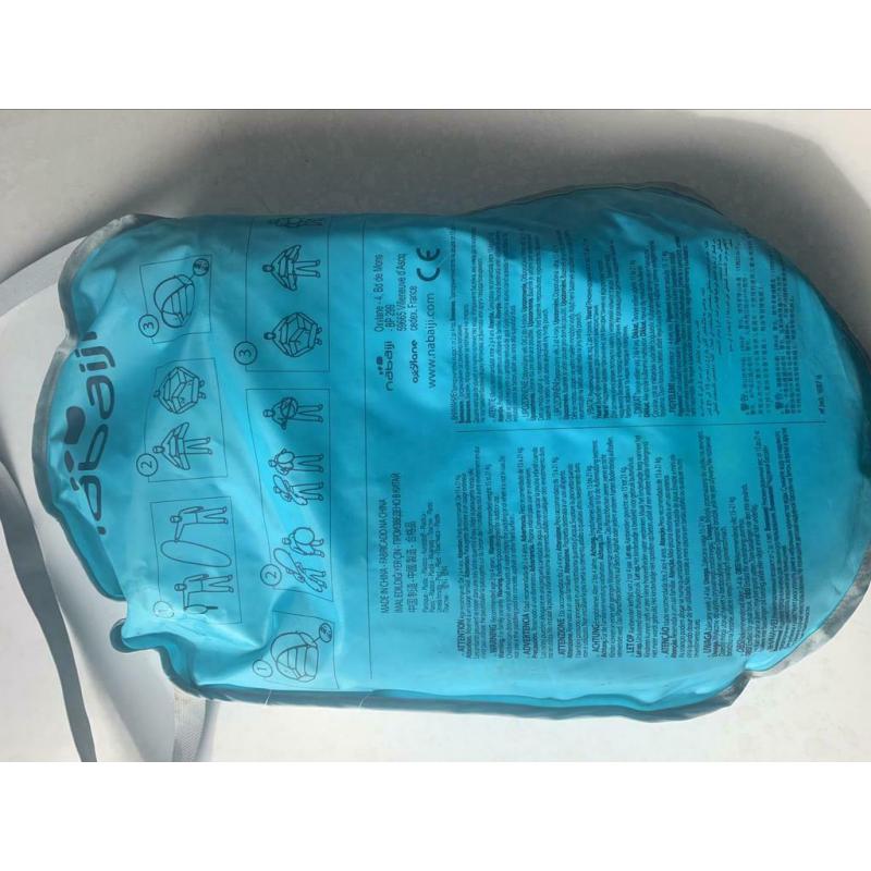 Piscine enfant avec protection solaire