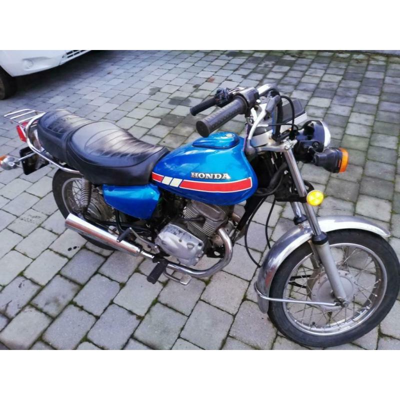 Honda cm 125cc 1981