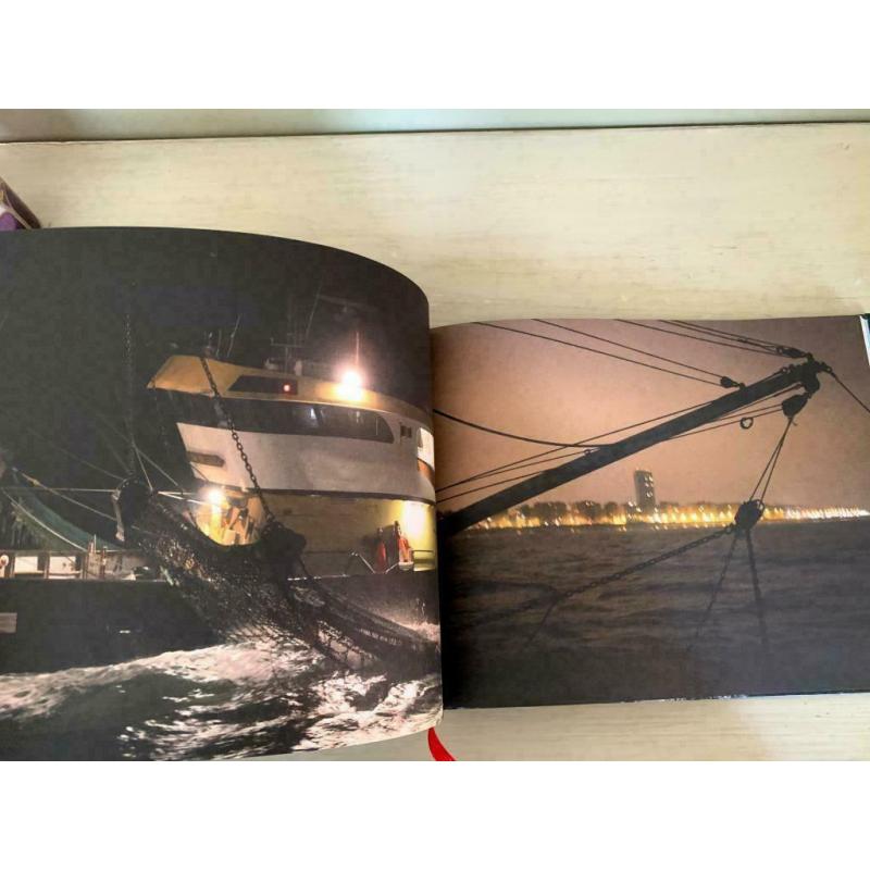 Prachtig fotoboek. Het zweet van de zee.