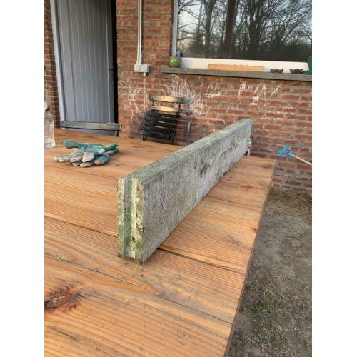 Bordures en béton 100cm x 15cm x 5cm