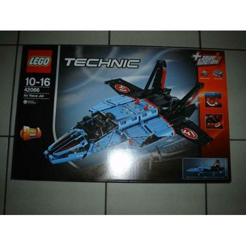 Lego Technic 42066 Race Straaljager.