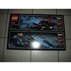 Lego Technic 42066 Race Straaljager.