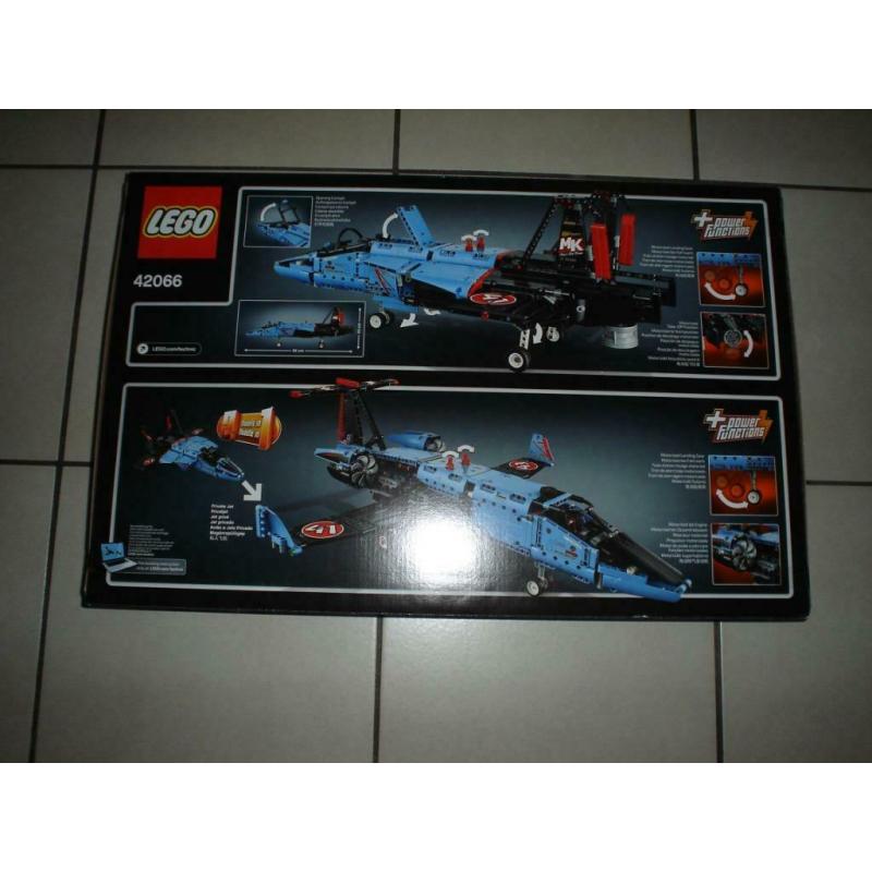 Lego Technic 42066 Race Straaljager.